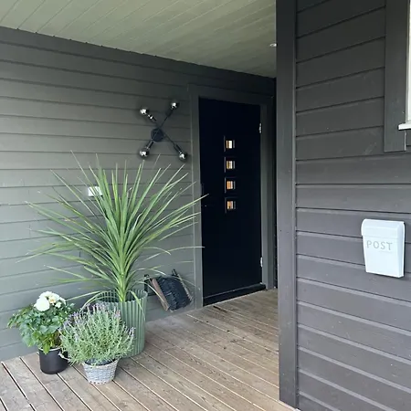 Villa Moderne I Naerheten Av Flott Naturomrade